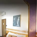 Art Hotel 3*