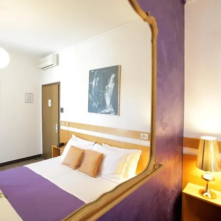Hotel Art 3*